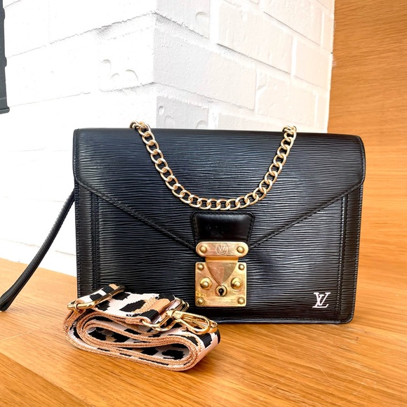 Louis Vuitton Authentic Epi Sellier Clutch / Crossbody - Picture 1 of 12